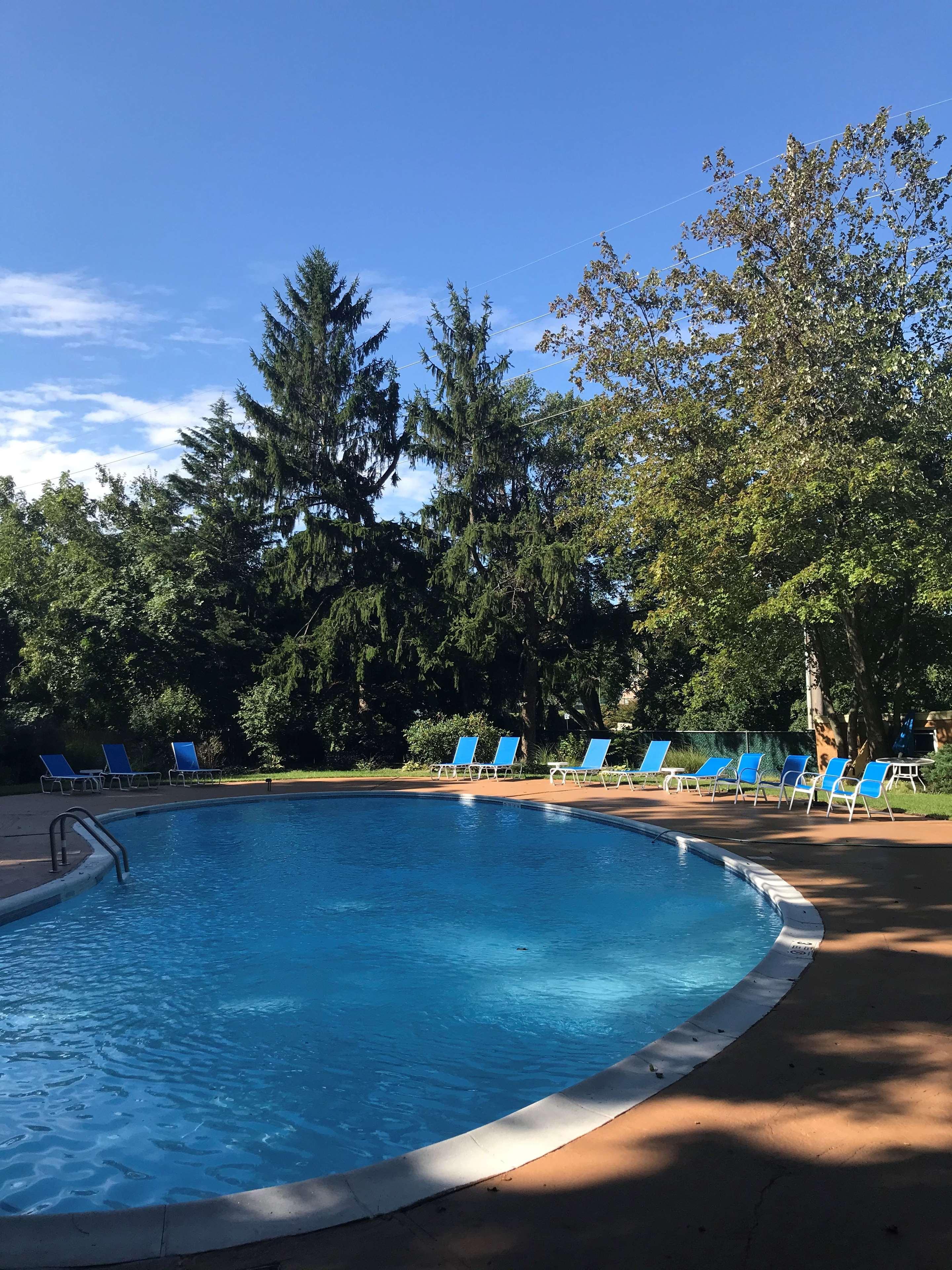 Surestay Plus By Best Western Woodbury Inn Exterior photo