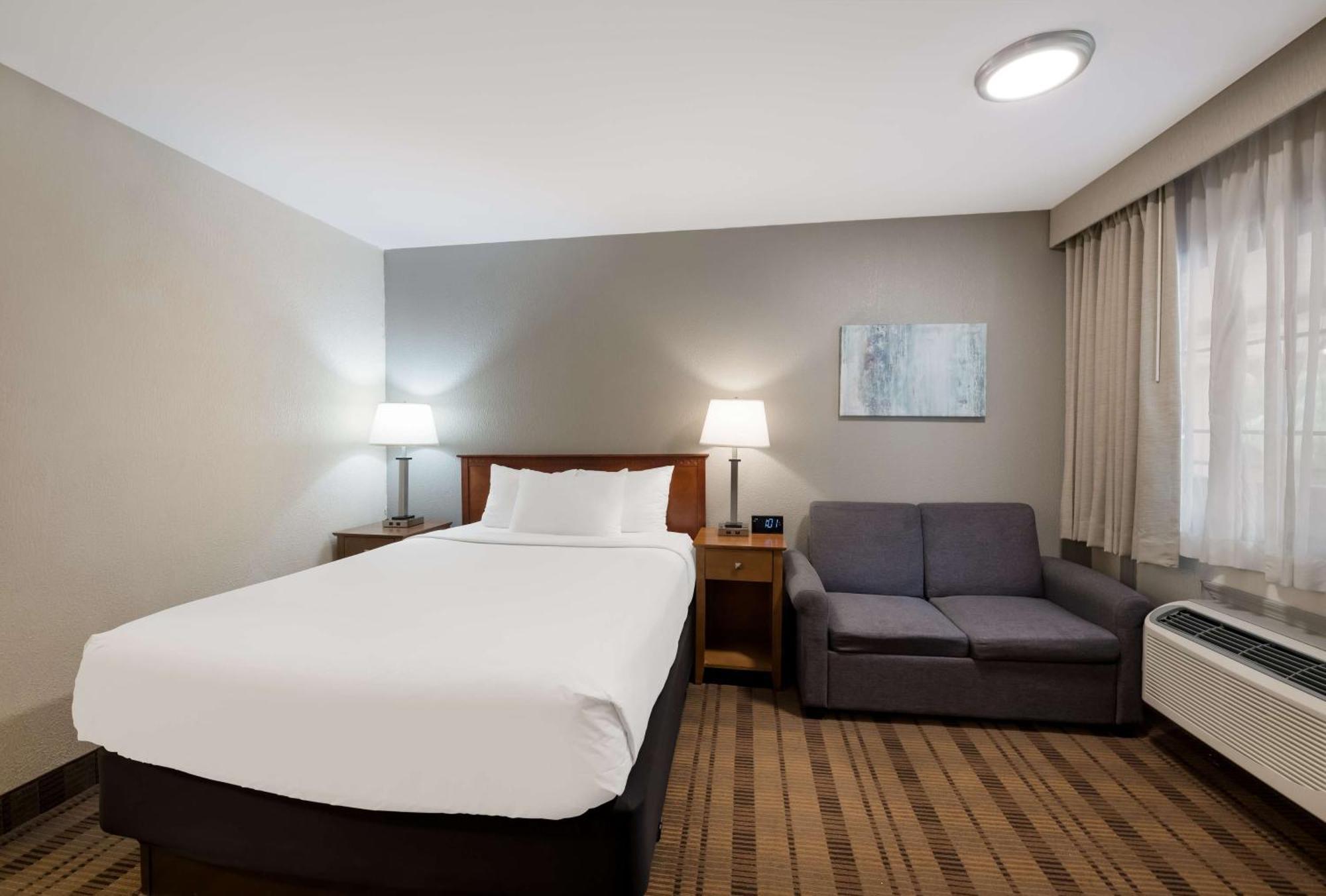 Surestay Plus By Best Western Woodbury Inn Exterior photo