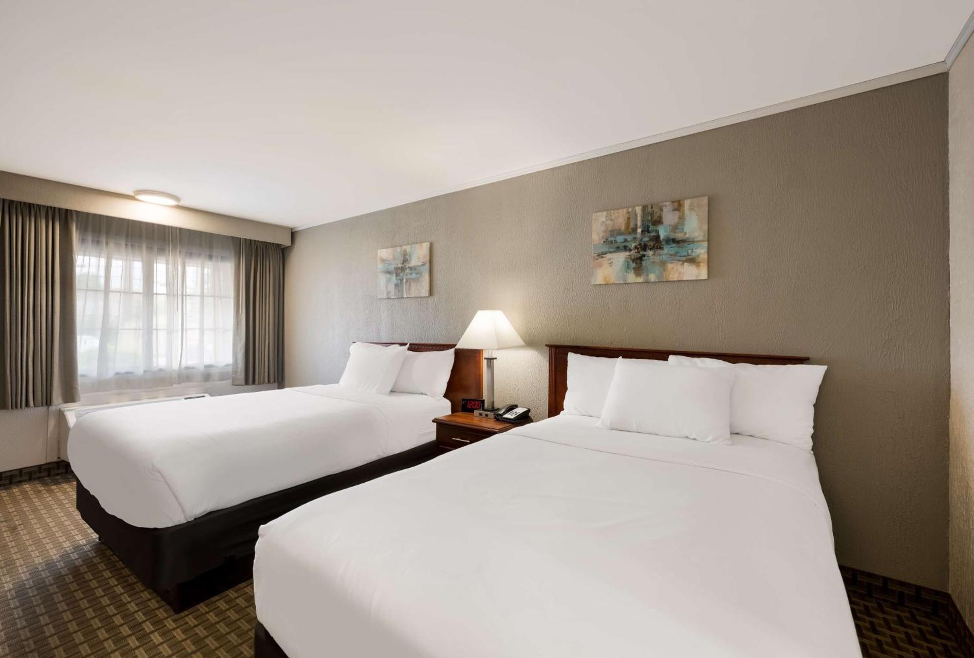 Surestay Plus By Best Western Woodbury Inn Exterior photo