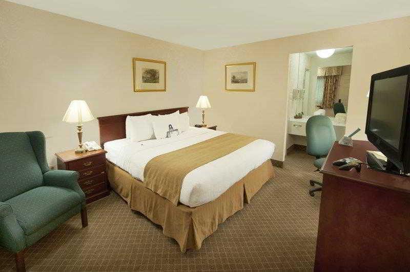 Surestay Plus By Best Western Woodbury Inn Exterior photo