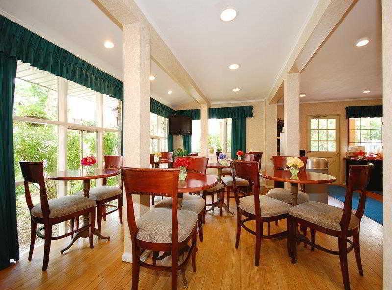 Surestay Plus By Best Western Woodbury Inn Exterior photo