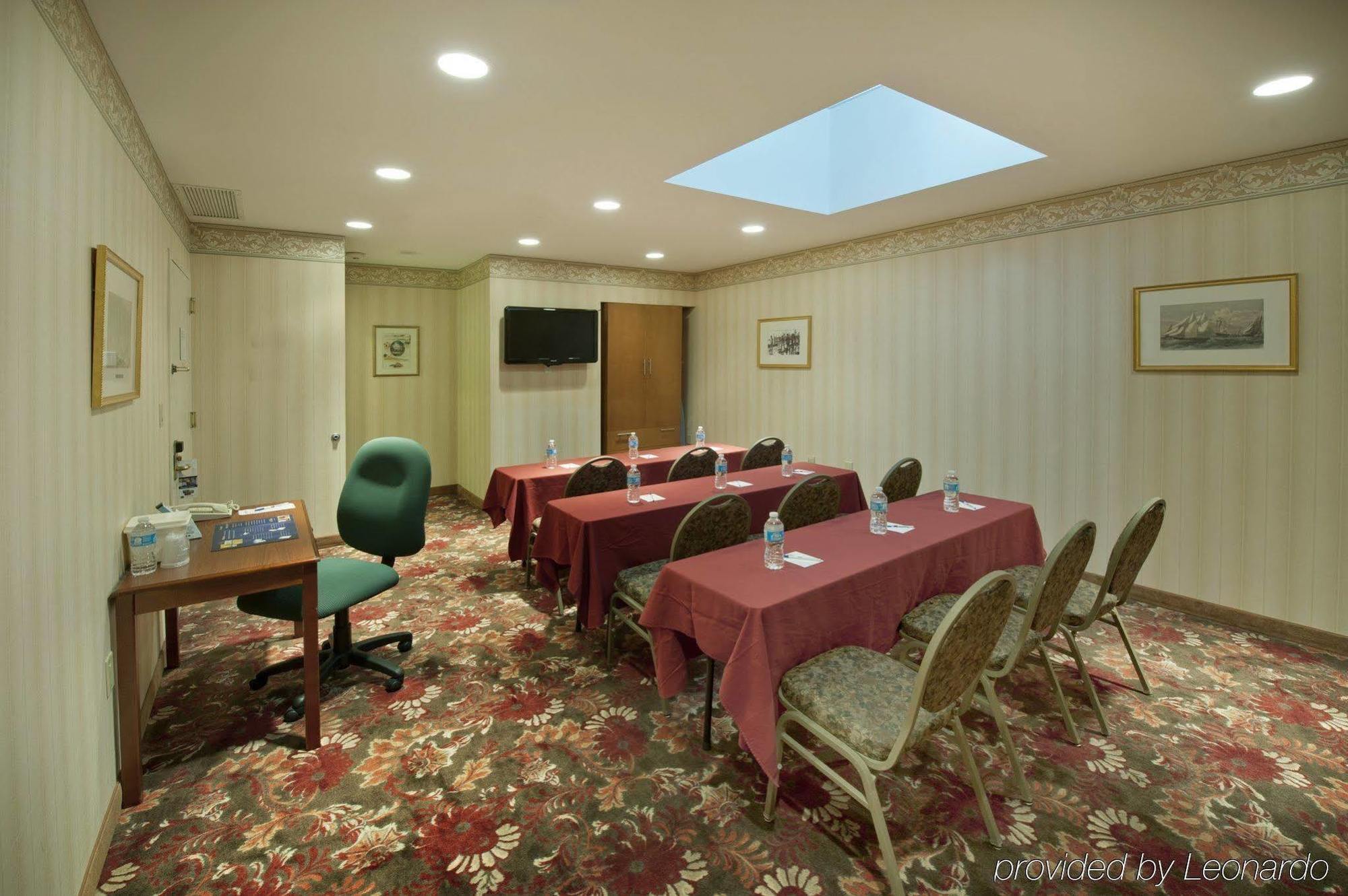 Surestay Plus By Best Western Woodbury Inn Business photo